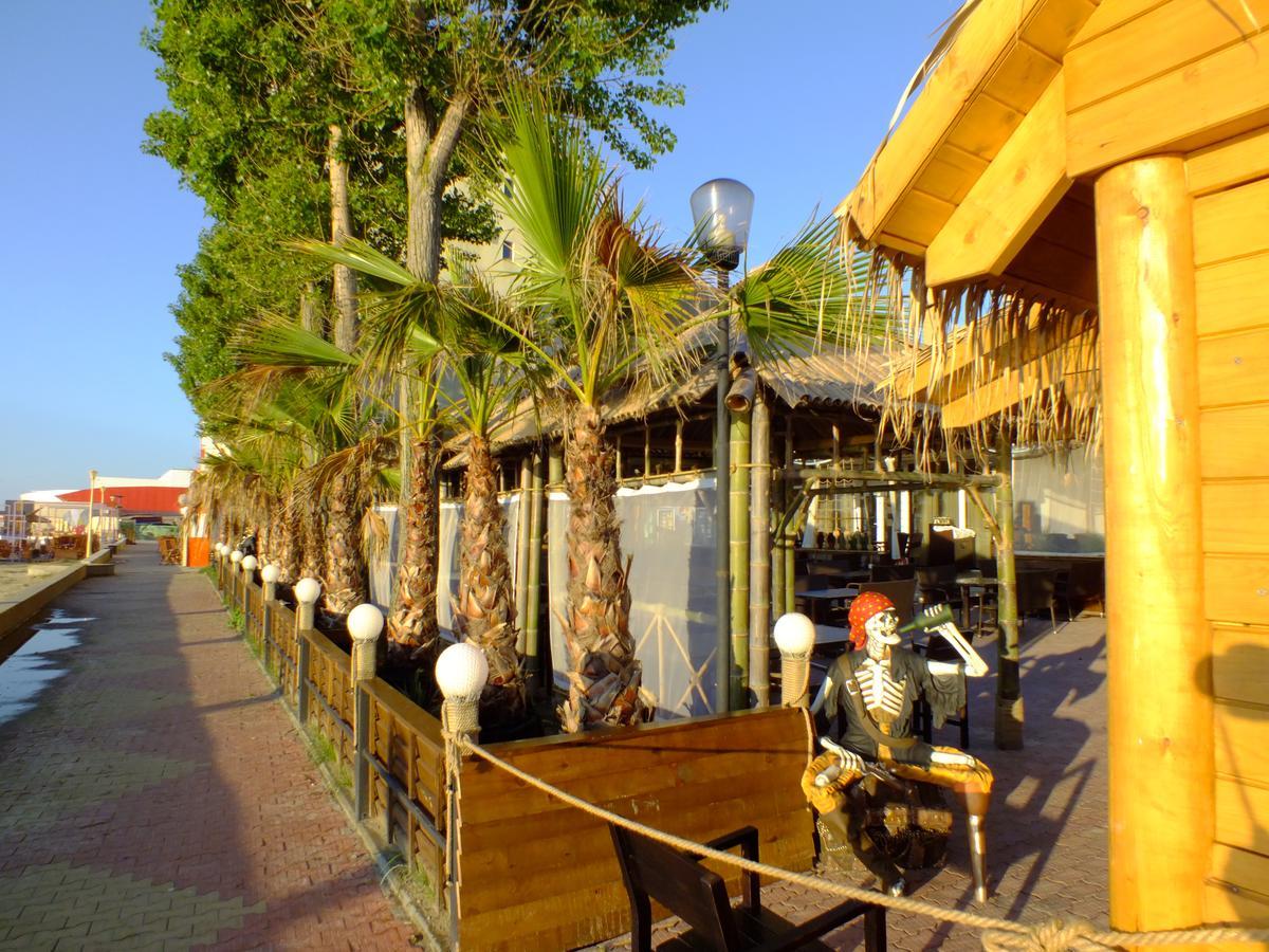 Bicaz - Pirates Resort Mamaia Esterno foto